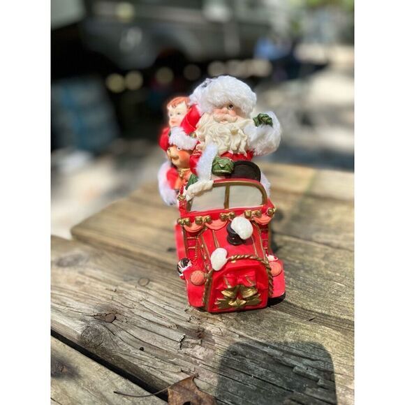 Santa Claus his helpers toys in a car￼ - Picture 9 of 16